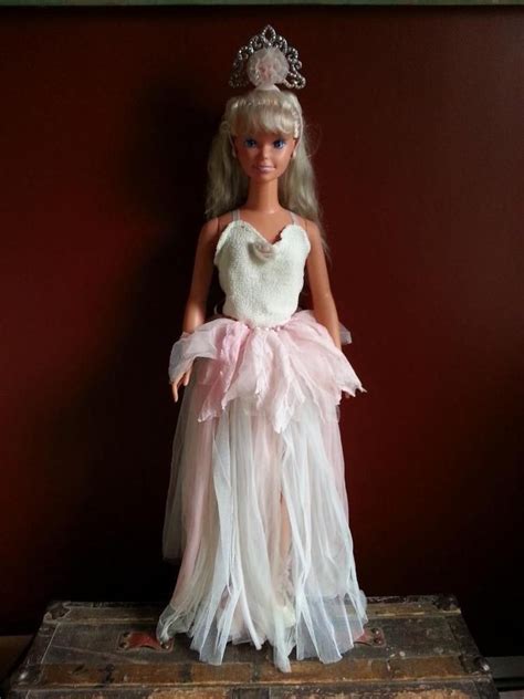 Vintage My Size 38 3ft Princess Barbie Doll Woutfit Slippers