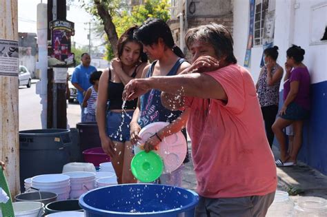 Nuevo León Pipas dan alivio a 405 colonias sin agua en Monterrey y