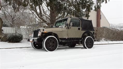 Jeep Wrangler Sporting Whitewalls | Jeep, Jeep yj, Jeep cars