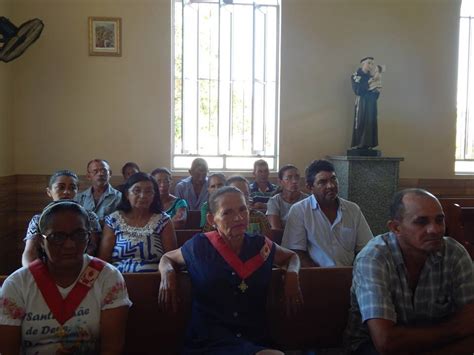 Familiares Amigos E Parentes Lotam Igreja Na Missa De S Timo Dia De Pai