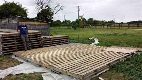 Pallet Garden Shed Tutorial - Easy Pallet Ideas