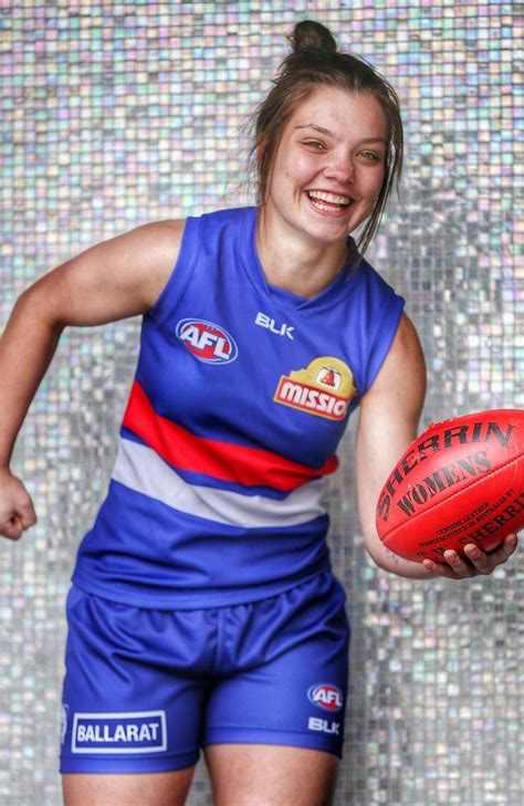 Aflw Ellie Blackburn Western Bulldogs Marquee Was Born To Play Footy