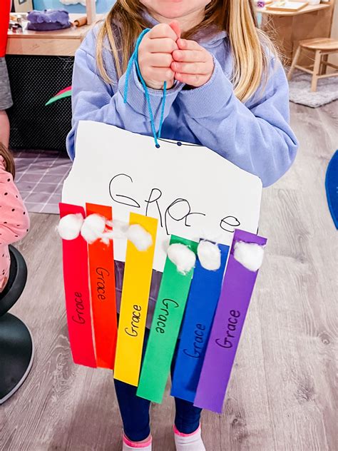 Easy Rainbow Name Craft and Game for Preschoolers - Play to Learn Preschool