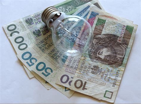 Wnioski do URE o zmianę taryf na sprzedaż energii elektrycznej Biznes