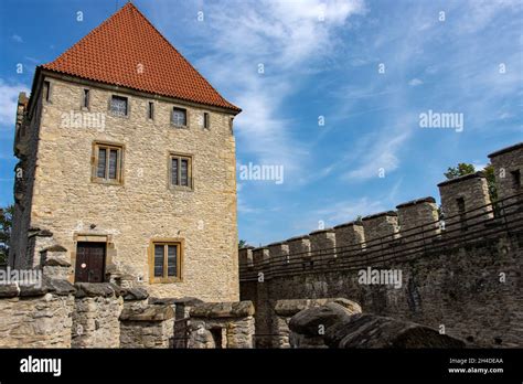 Menschen In Zinnen Fotos Und Bildmaterial In Hoher Aufl Sung Alamy