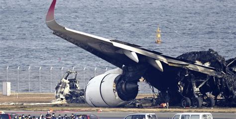 L Aereo Della Guardia Costiera Coinvolto Nell Incidente All Aeroporto