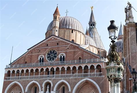 Premium Photo Basilica Of Saint Anthony Of Padua Basilica Di