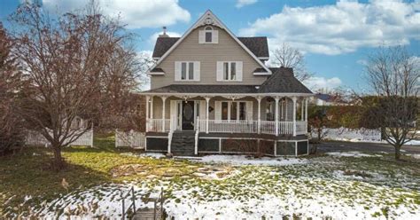 Laissez vous charmer par cette ravissante maison située à deux pas d