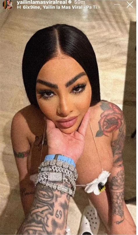 Yailin Aparece En Bikini Arrodillada Frente Tekashi 6ix9ine Y Los