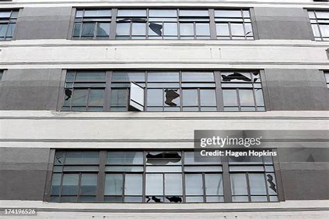 Earthquake Wellington Photos and Premium High Res Pictures - Getty Images