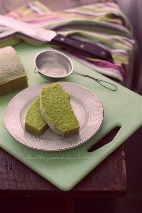 HESTI S KITCHEN Yummy For Your Tummy Pandan Butter Cake