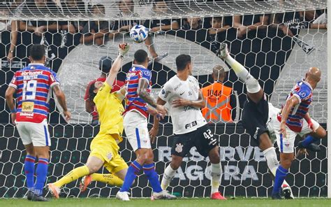 Conmebol divulga áudio de VAR de Corinthians x Fortaleza Lance