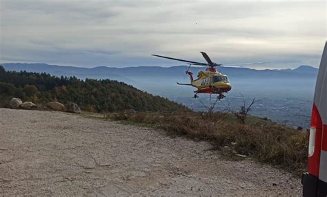 Tragedia A Celano Si Toglie La Vita Lanciandosi Con Lauto Da Colle