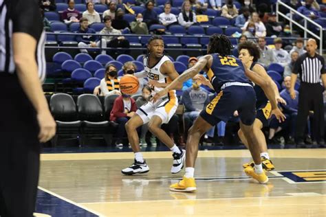 Men’s Basketball Hosts Towson at Greensboro Coliseum Thursday - UNC ...