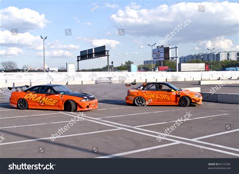 Moscow August 25 Drift Show Orange Team At The International