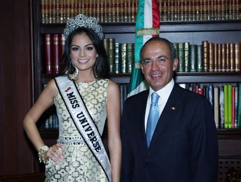 Who Is Ximena Navarrete S Husband All You Need To Know Oli And Alex