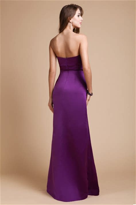 Robe De Soirée Violette Longue Pour Mariage Orné Dun Nœud De Papillon