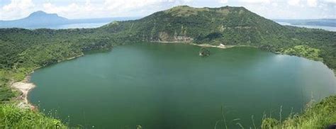 Go Philippines: Vulcan Point in Taal Volcano