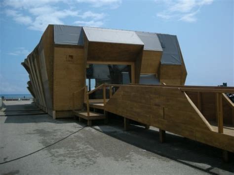 Iaac S Stunning Solar Powered Endesa Pavilion Soaks Up The Sun In Barcelona