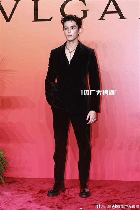 Dàn sao khủng đổ bộ sự kiện hot nhất Cbiz hôm nay Triệu Lộ Tư Ngô Lỗi chiếm trọn spotlight