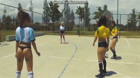 Chicas Jugando Futbol En Tangahotbrasil Vs Argentina Youtube