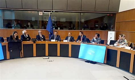 Bruxelles des élus des provinces du sud appellent le Parlement