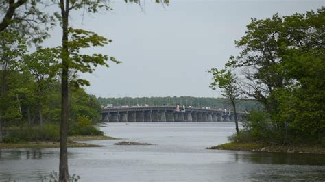 Le Pont De L Le Aux Tourtes Ferm De Toute Urgence Radio Canada Ca