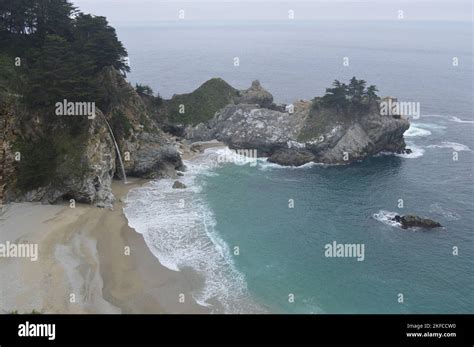 Mcway falls overlook trail hi-res stock photography and images - Alamy