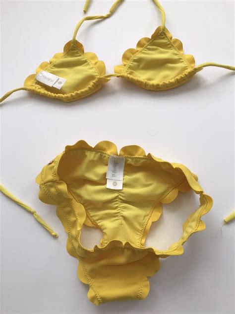 PLAYASHA Bright Yellow Scalloped Bikini Set Two Piece Gem