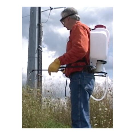 Product Chapin Backpack Sprayer Pro — 4 Gallon 90 Psi Model 61800