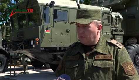Белорусский министр обороны показал комплекс Искандер.