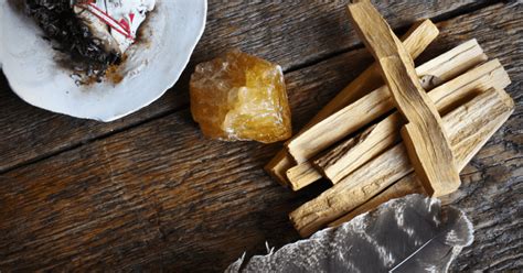 10 Amazing Honey Calcite Crystal Meanings And Crystal Properties The