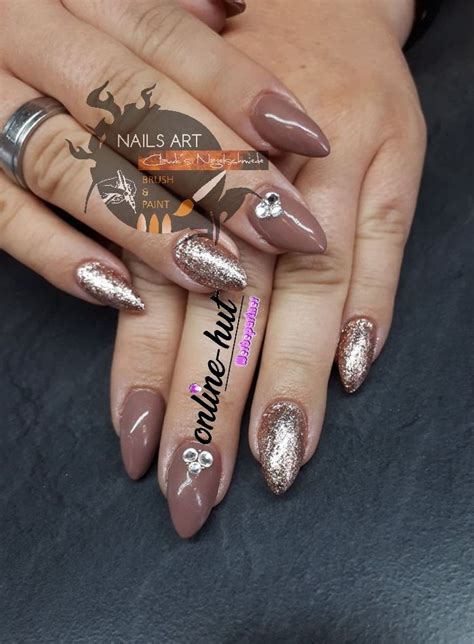 Nude natürlich Chromegel Glitzer Steine Diamond nail art design