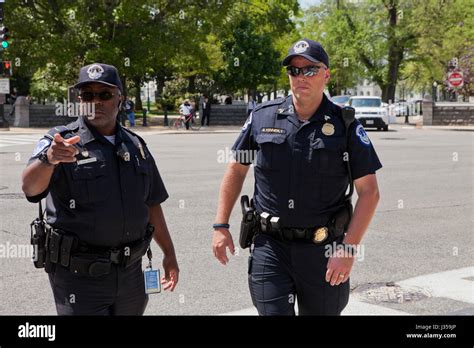 US Capitol Police officers discussing a case - Washington, DC USA Stock ...