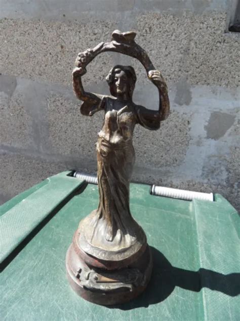 ANCIENNE VINTAGE FRENCH Statue En Regule Femme FLORE Par Ruchot Art