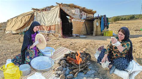 IRAN Village Cooking Nomadic Women Bakes Two Types Of Bread Gerdeh