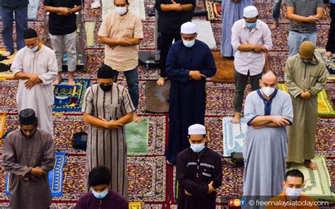 P Pinang Benarkan Solat Sunat Aidilfitri Secara Penggiliran Fmt