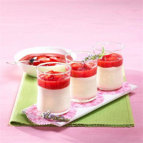 Panna Cotta Mit Beerenpüree Rezept Lecker