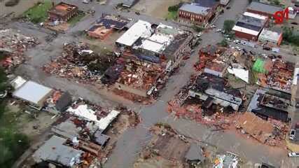 Tornados Deixam Mortos Nos Eua Dezenas De Pessoas Ficam Feridas