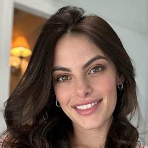Alexa Pearl - Age, Family, Bio | Famous Birthdays