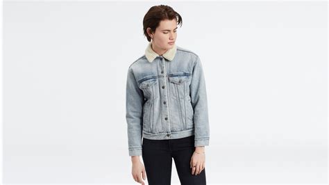 Куртка джинсовая Levi's - купить с доставкой по выгодным ценам в ...