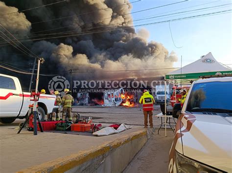 BOMBEROS CONTINÚAN TRABAJANDO EN INCENDIO DE OTAY Guardián Tijuana