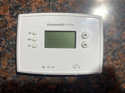 Honeywell Home Rth2300b 5 2 Day Programmable Thermostat 85267677011 Ebay