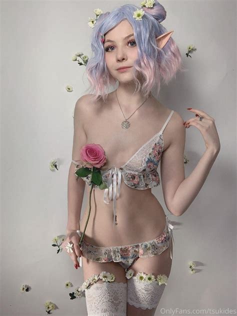 Dosya Gasai Tsuki Des Tsukides Nude Patreon Leaks Photos TheFappening