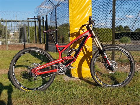 Yt Tues Cf Pro Downhill Freeride Bike B For Sale