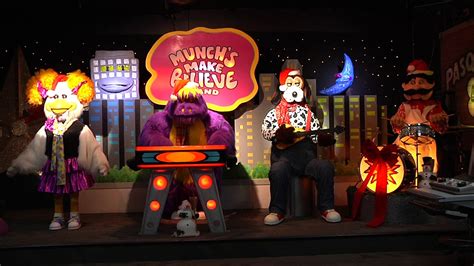 Chuck E Cheese Holiday Show Winter Wonder Dance Live Youtube