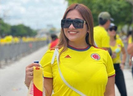 5 Hot Sexy Dailyn Montanez Bikini Pics