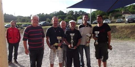 Le concours de pétanque attire 48 équipes