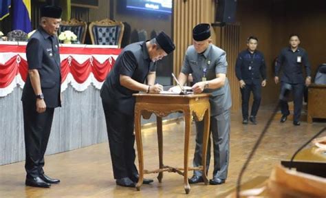 DPRD Kota Bandung Gelar Rapat Paripurna Terkait Penandatangan Nota