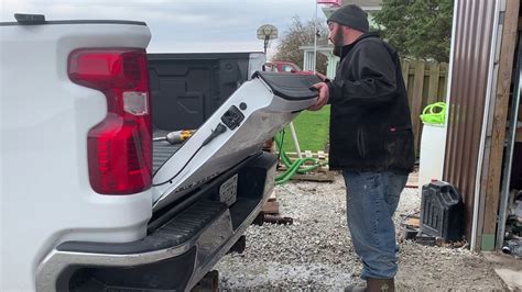 Removing Tailgate Chevy Silverado Youtube